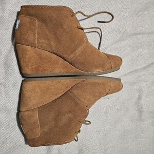 Toms Brown Booties